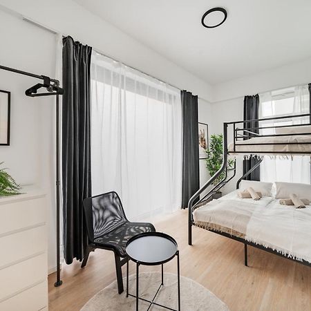 Chic Central City Rooms By Home2 Виена Екстериор снимка